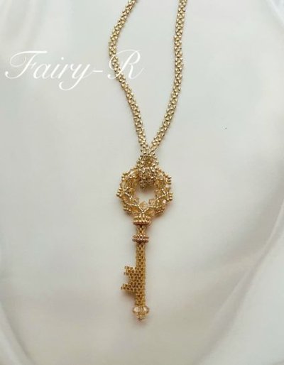 画像1:  NE‐182　 Luckyチャーム　Keyネックレス(ゴールド）